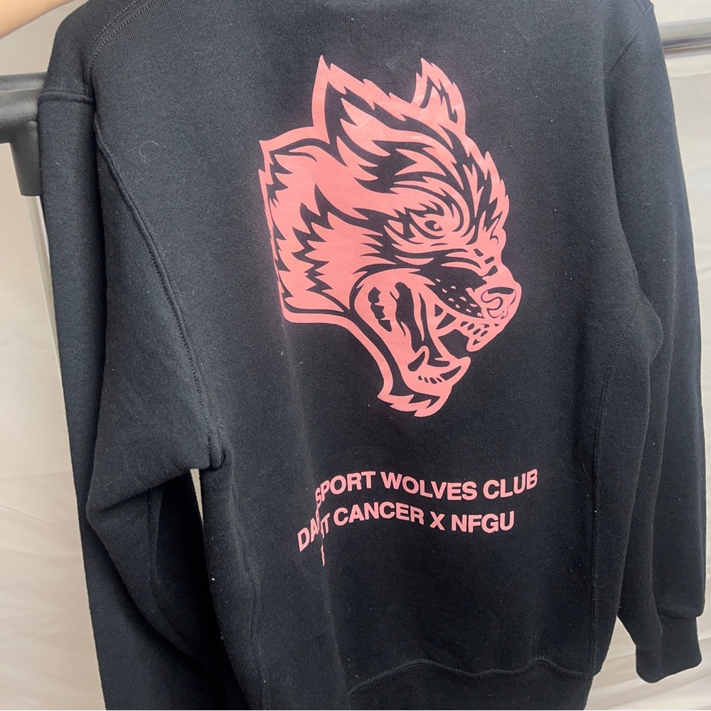 Darc Sport Fight Cancer Hoodie size M